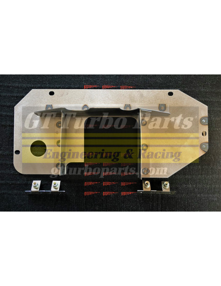 Cloison de carter avec fixations.