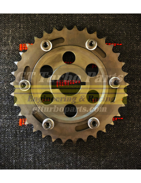 Adjustable camshaft pinion