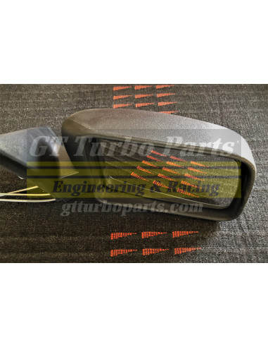 Pair of side mirrors with internal adjustment.